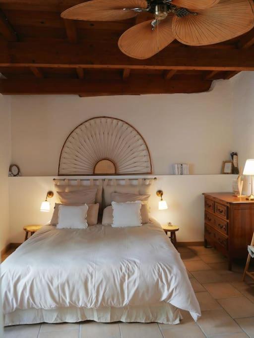 Les Songes D'Augustine Apartment Aigues-Vives  Exterior photo